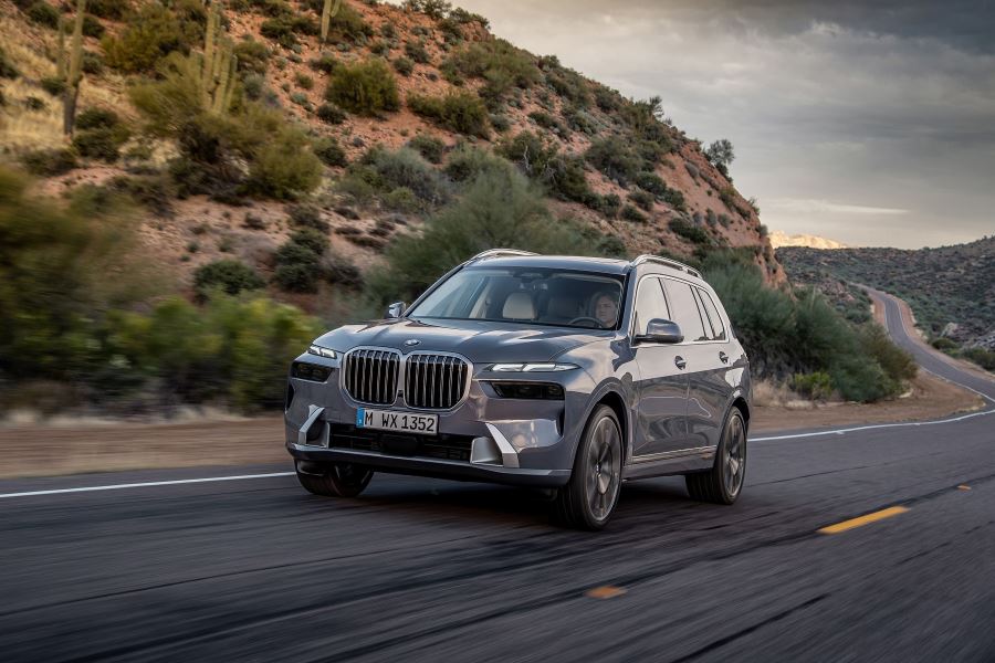 BMW’NİN LÜKS SAV MODELİ YENİ BMW X7 TÜRKİYE’DE KULLANICILARIYLA BULUŞMAK İÇİN GÜN SAYIYOR