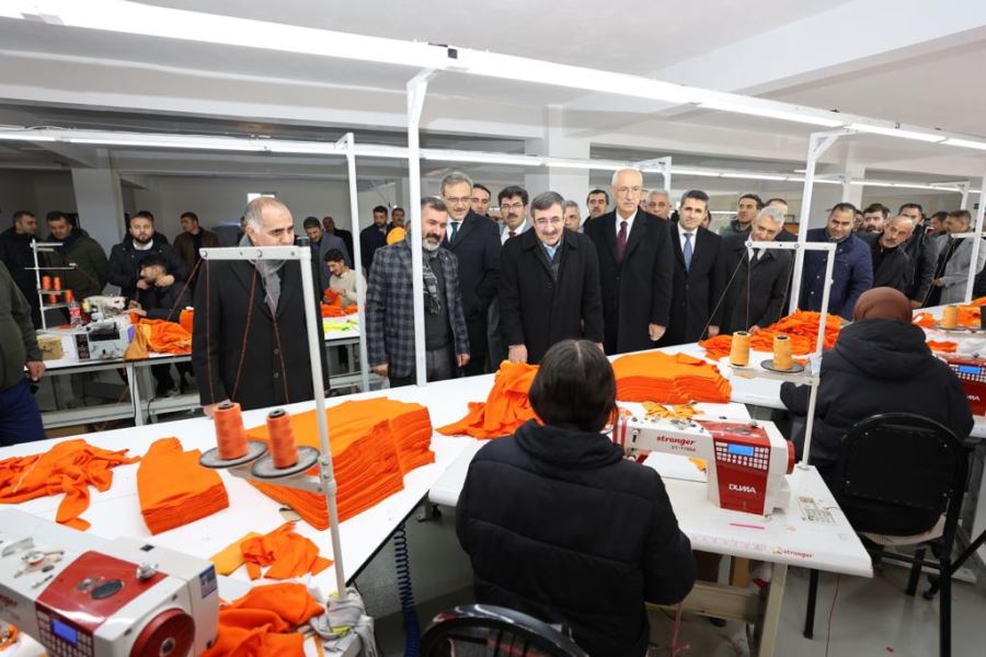  VALİ EKİNCİ, 