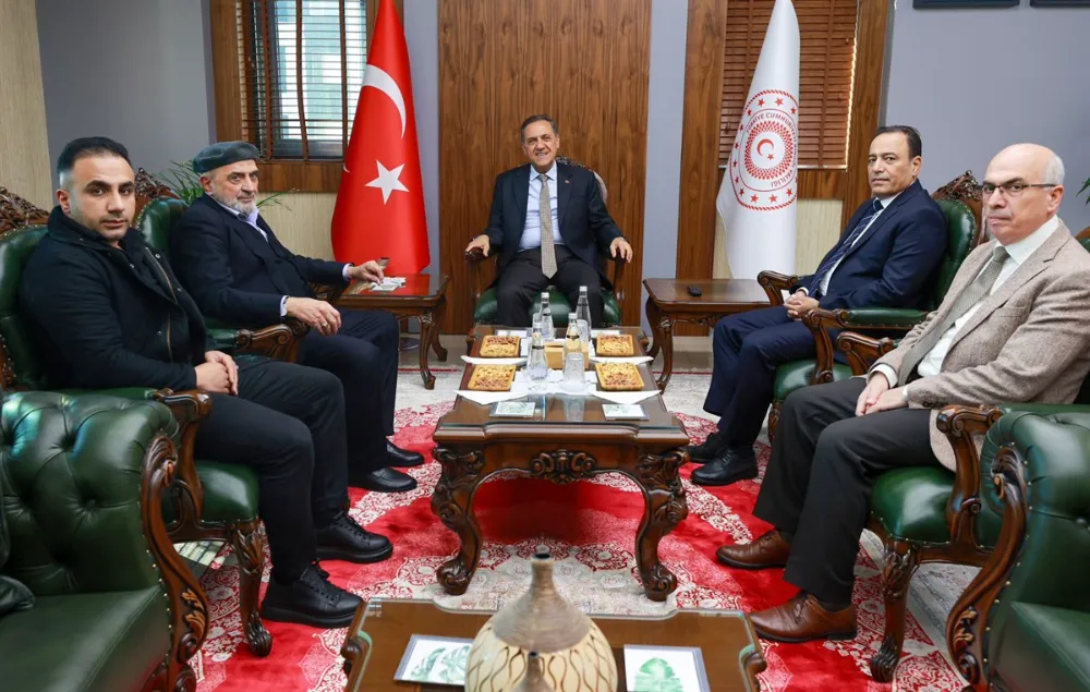 REİSÜ’L-KURRA MUSTAFA DEMİRKAN VALİ USTA’YI ZİYARET ETTİ