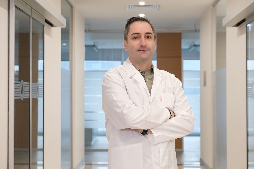DOÇ. DR. BARIŞ KARABULUT: “SÜT DİŞLERİ KALICI DİŞLERİN REHBERİDİR”