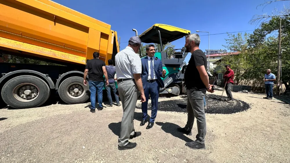 BİNGÖL’DE ASFALT  SEFERBERLİĞİ