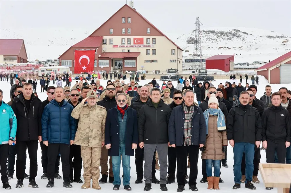 VALİ USTA: 