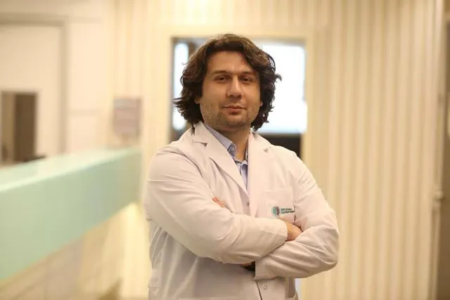 PSİKİYATRİ UZMANI YRD. DOÇ. DR. ALPTEKİN ÇETİN,  “ELEKTRONİK SİGARA SİNSİ BİR DÜŞMAN.”