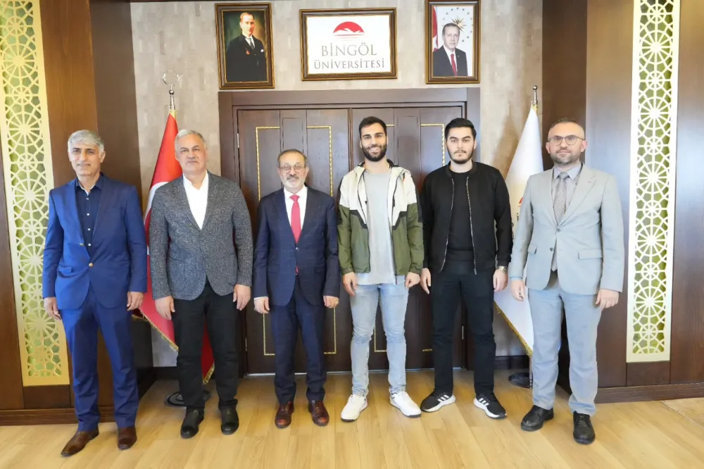 REKTÖR ÇELİK